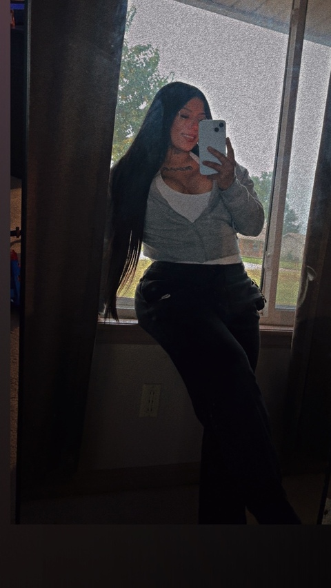 Gambar header OnlyFans itsvivianaaxx