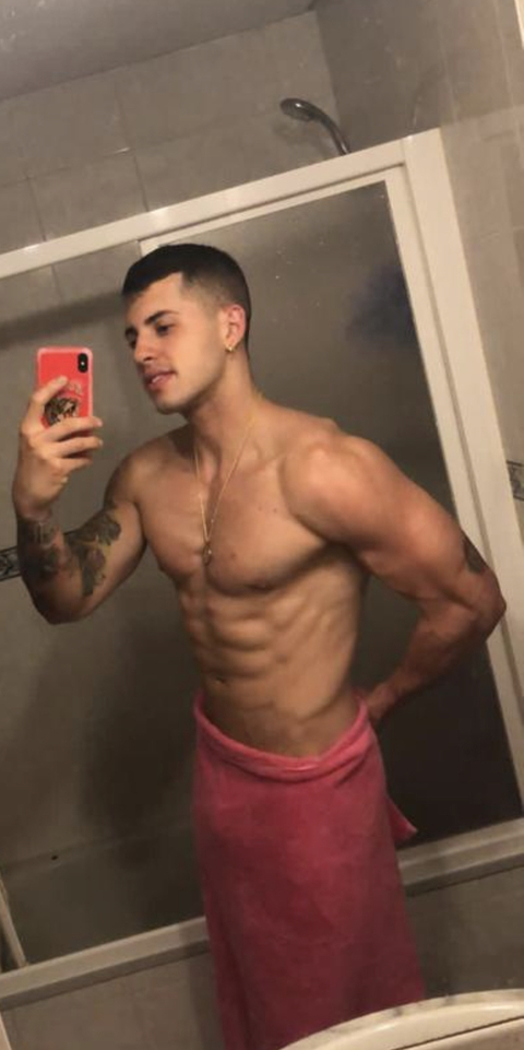 OnlyFansのヘッダー画像 jorgedariel97