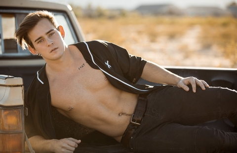 Image d'en-tête OnlyFans joshbradyxxx