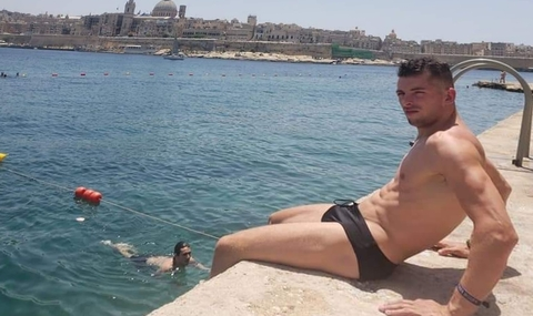 Gambar header OnlyFans jrbouy