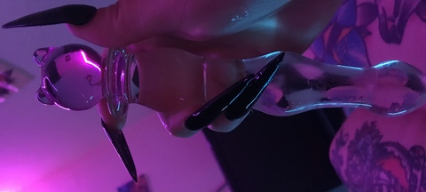 오직 팬들만 볼 수 있는 juicymagx의 헤더 사진