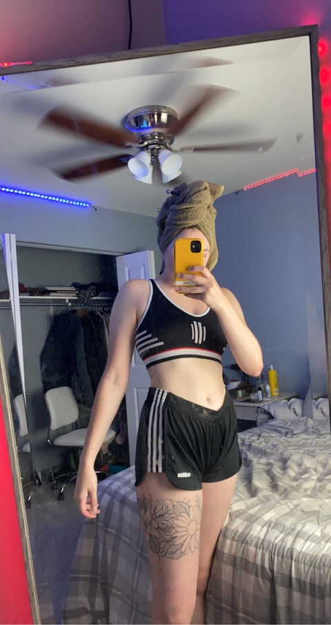 Obraz w nagłówku OnlyFans justmyonlyfanz