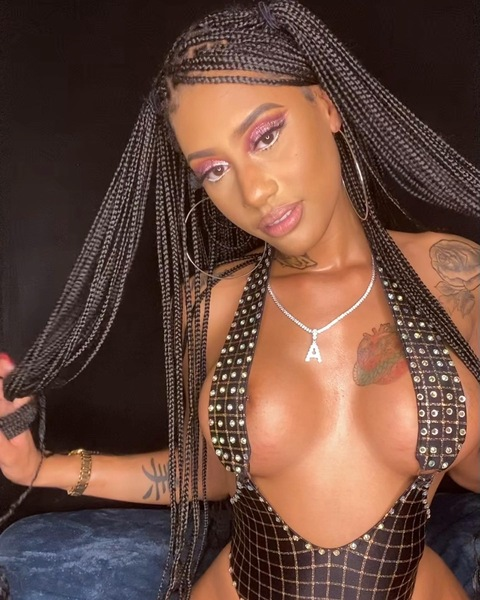 Снимка на заглавието на OnlyFans kattvondon