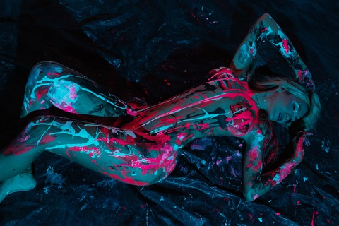 오직 팬들만 볼 수 있는 kendraroyale의 헤더 사진