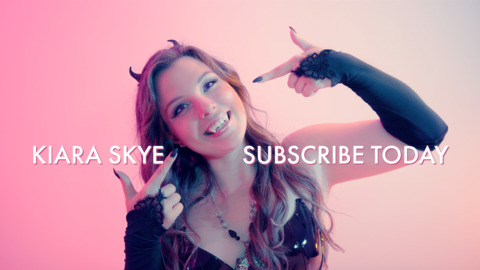 오직 팬들만 볼 수 있는 kiaraskye의 헤더 사진