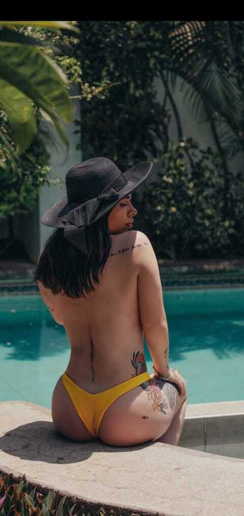 Картинка шапки OnlyFans kikiot