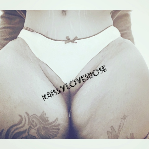 OnlyFans header picture krissylovesroses