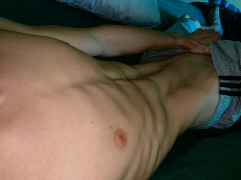 OnlyFans header picture kylethundercheeks