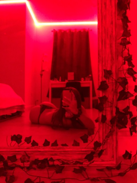 오직 팬들만 볼 수 있는 la_santa의 헤더 사진