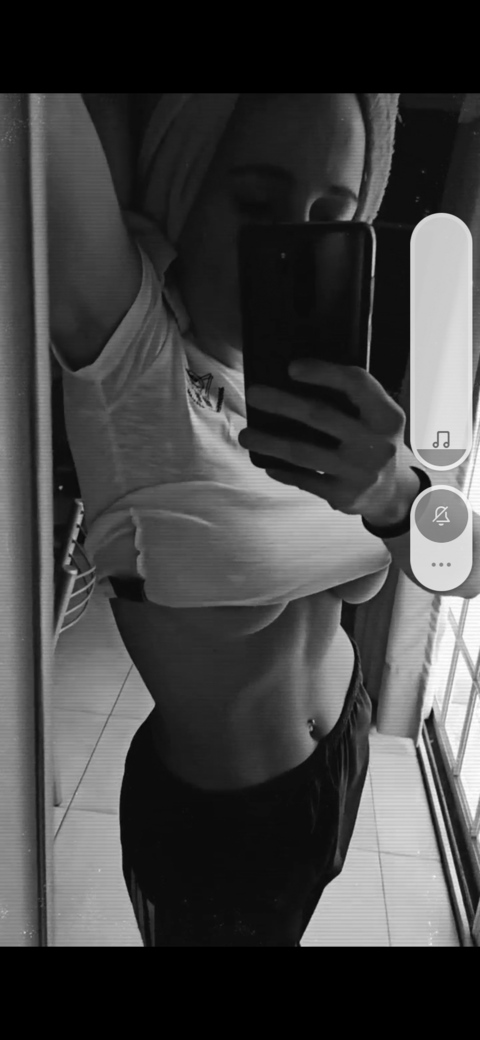 Immagine dell'intestazione OnlyFans ladelrrioba