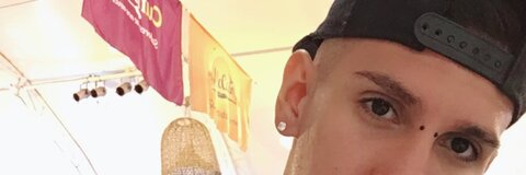 OnlyFansのヘッダー画像 leanandradaa