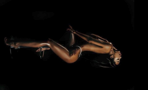 AlleenFans kopafbeelding lialyen