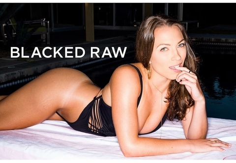 오직 팬들만 볼 수 있는 lily_lovexxx의 헤더 사진