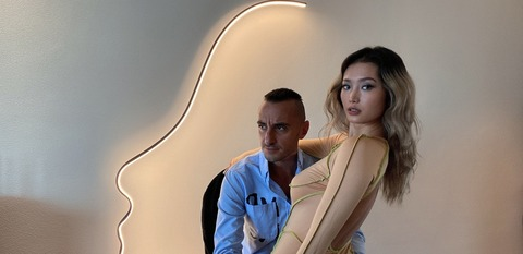 OnlyFansのヘッダー画像 lonelymeow