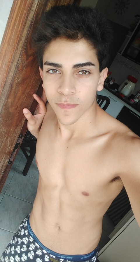 OnlyFansのヘッダー画像 luisg_