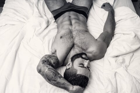 OnlyFansのヘッダー画像 lukhass