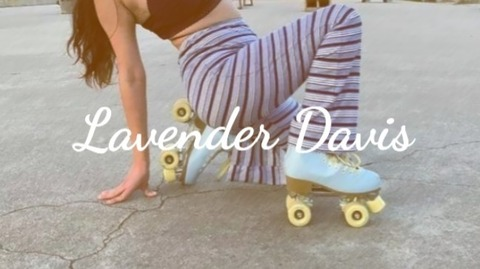 OnlyFans header picture lvndrdavis