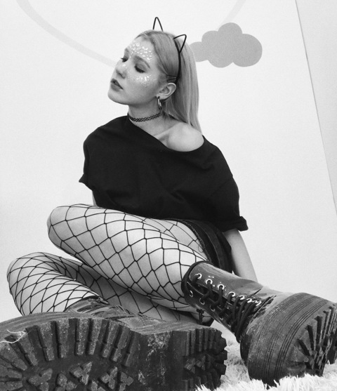 AlleenFans kopafbeelding mabel8bit