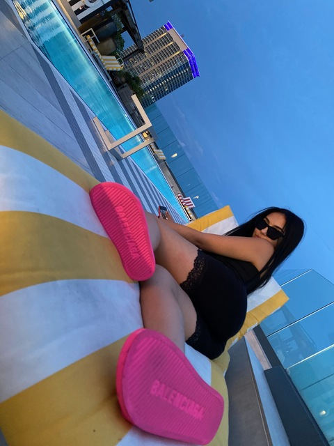 OnlyFans हेडर चित्र madisunkk