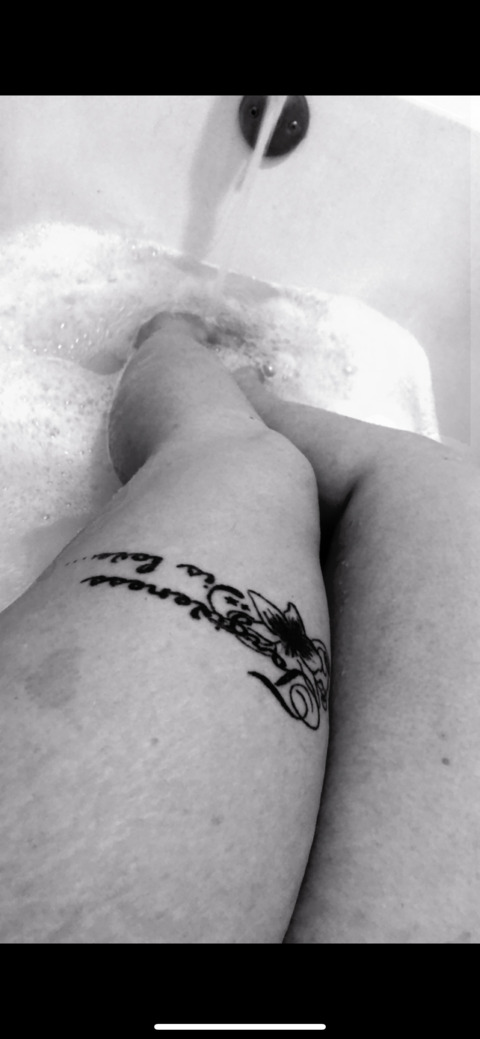 OnlyFansのヘッダー画像 mamaswannaplay