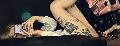 OnlyFans हेडर चित्र mavpochka