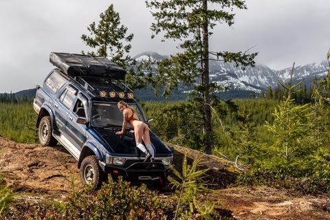 OnlyFansのヘッダー画像 mechanic.pleasure