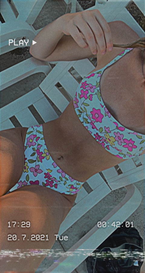 Foto de cabeçalho do OnlyFans meganrose.ee