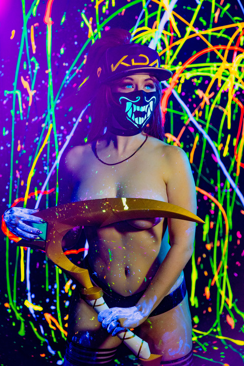 OnlyFans header picture megturney