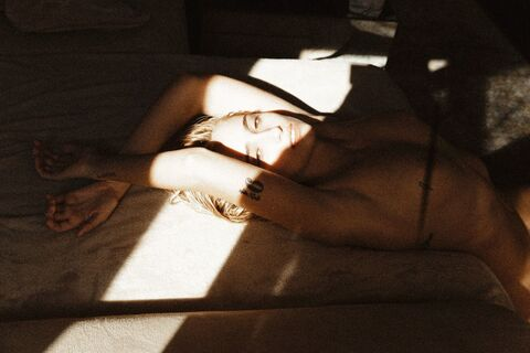 OnlyFansのヘッダー画像 miau.kat