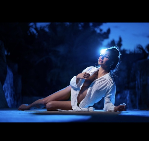 OnlyFans header picture michellemaylene1