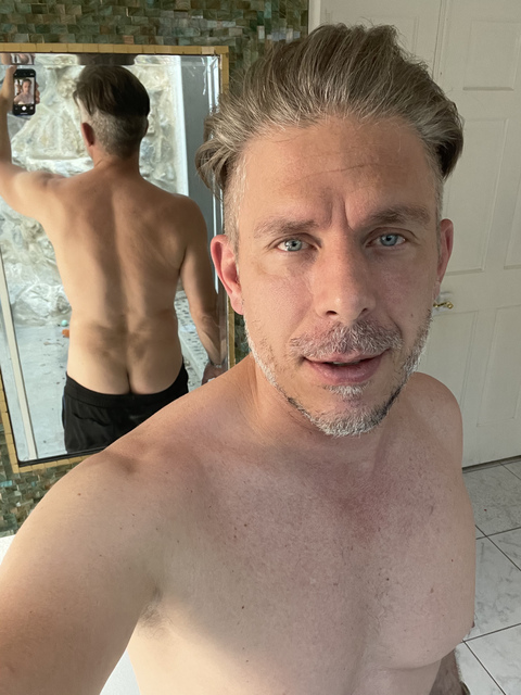 Image d'en-tête OnlyFans mickbluexxx