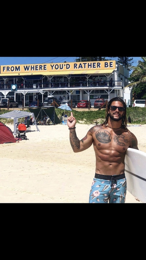 Картинка шапки OnlyFans mike-biserta