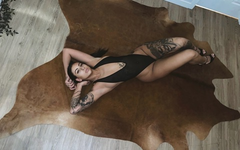 Obraz w nagłówku OnlyFans mistressmilasavage