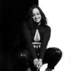 Gambar profil OnlyFans mommaswaii