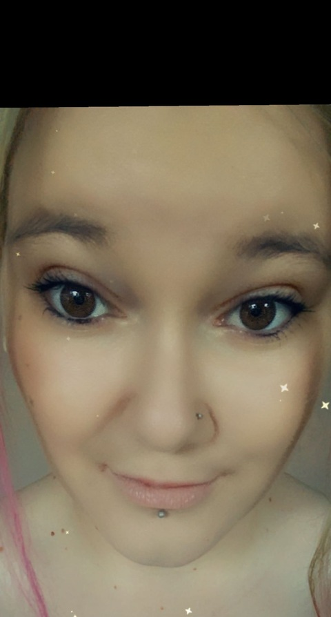 오직 팬들만 볼 수 있는 mrsshmithyy의 헤더 사진