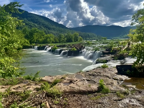 Снимка на заглавието на OnlyFans naturestwisted