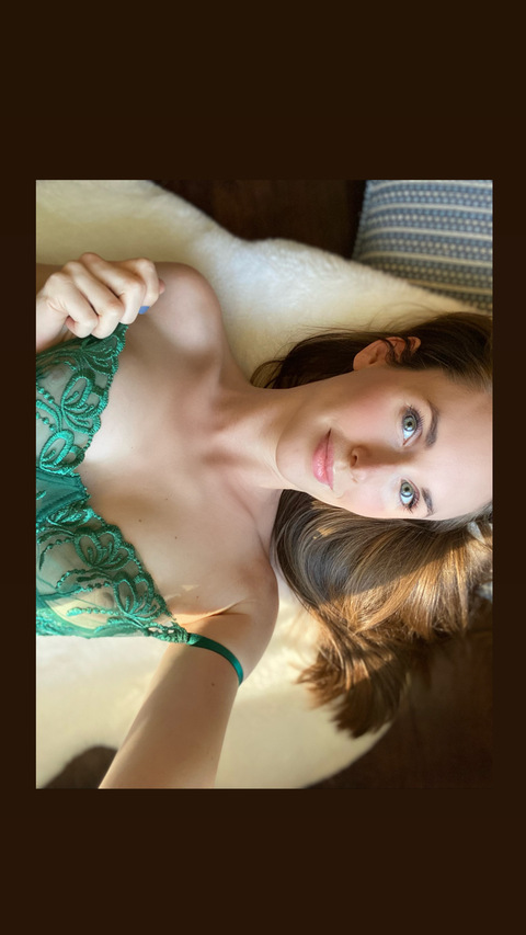OnlyFans header picture nerdykitten6968