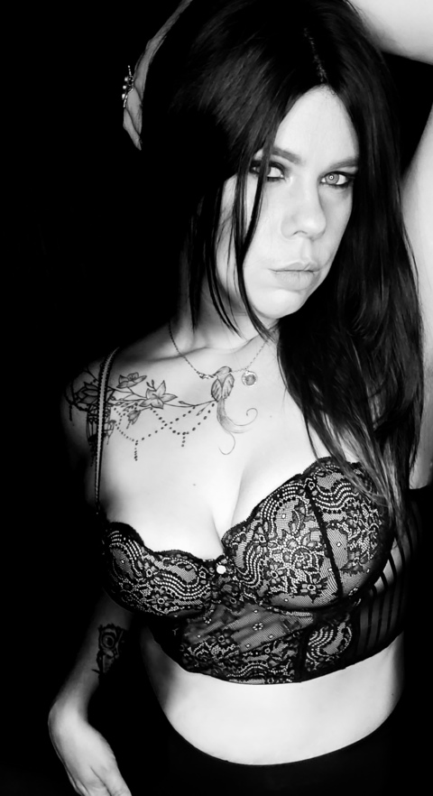 Gambar header OnlyFans nova_rising