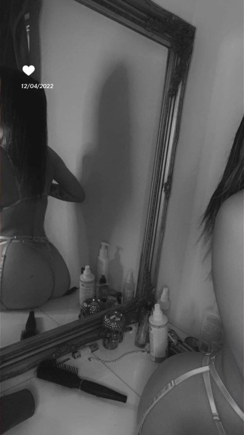 Снимка на заглавието на OnlyFans o1818