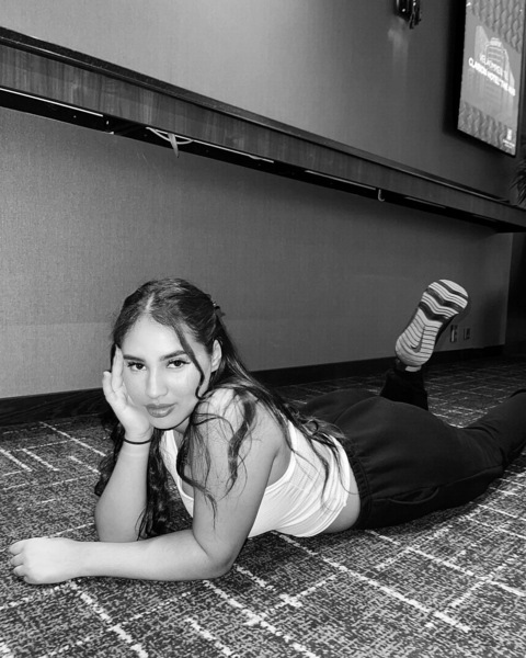 Image d'en-tête OnlyFans officialselmamarie