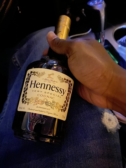 오직 팬들만 볼 수 있는 oilyblkdick의 헤더 사진