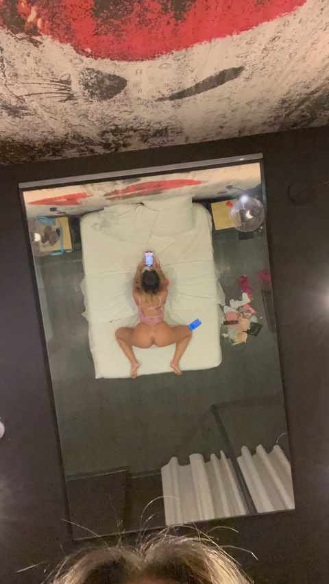OnlyFans header picture orneesolo