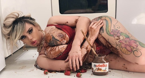 OnlyFans header picture pamelafalcao