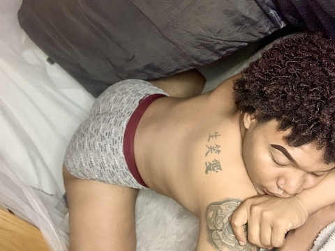 Imagen de encabezado de OnlyFans de qualitycontroll