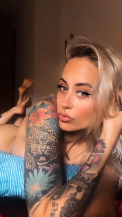 Obraz w nagłówku OnlyFans rebellefleur3