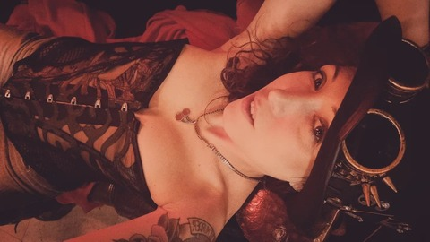 OnlyFansのヘッダー画像 redcherryink