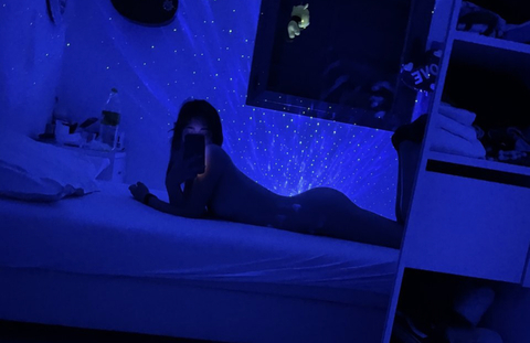 Gambar header OnlyFans rona.1