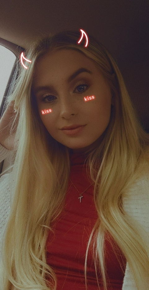 OnlyFansのヘッダー画像 rosenosee