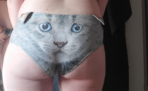 OnlyFansのヘッダー画像 samcorder42000