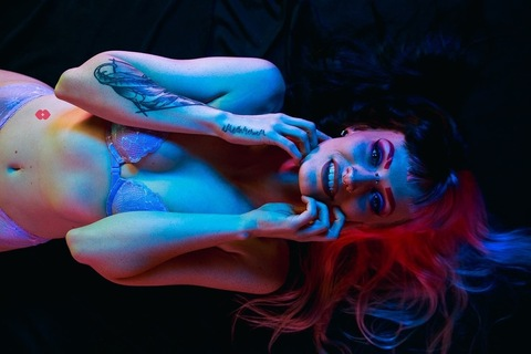 Imagen de encabezado de OnlyFans de sammiebeare